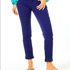 28" S. Ocean Skinny Crop Lace Trim Pant navy blue